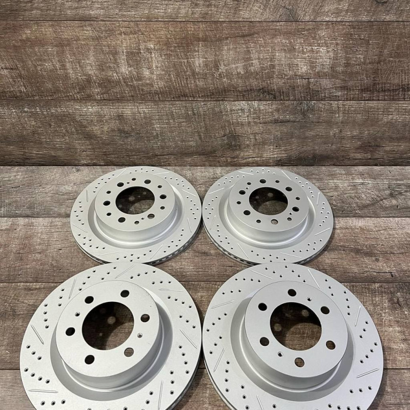 Диск тормозной задний R1 CONCEPTS CARBON GEOMET Toyota LC300 / LX600 / SEQUOIA / TUNDRA 2022-2024 335/20 Диск тормозной задний R1 CONCEPTS CARBON GEOMET Toyota LC300 / LX600 / SEQUOIA / TUNDRA 2022-2024 335/20