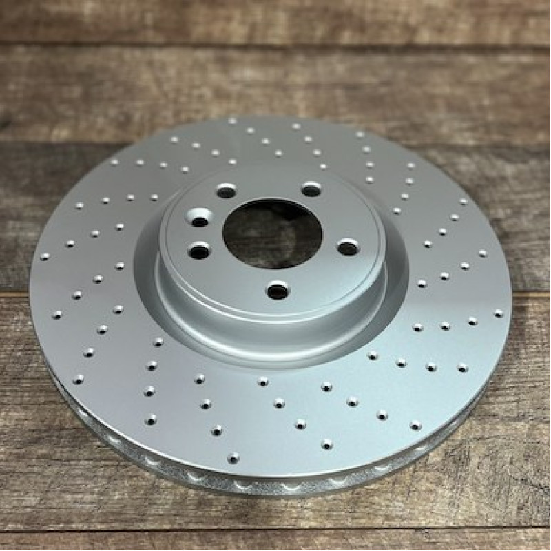 Диск гальмівний передній R1 CONCEPTS CARBON GEOMET перфорація для LR RR LR016176 380/34 Диск гальмівний передній R1 CONCEPTS CARBON GEOMET перфорація для LR RR LR016176 380/34