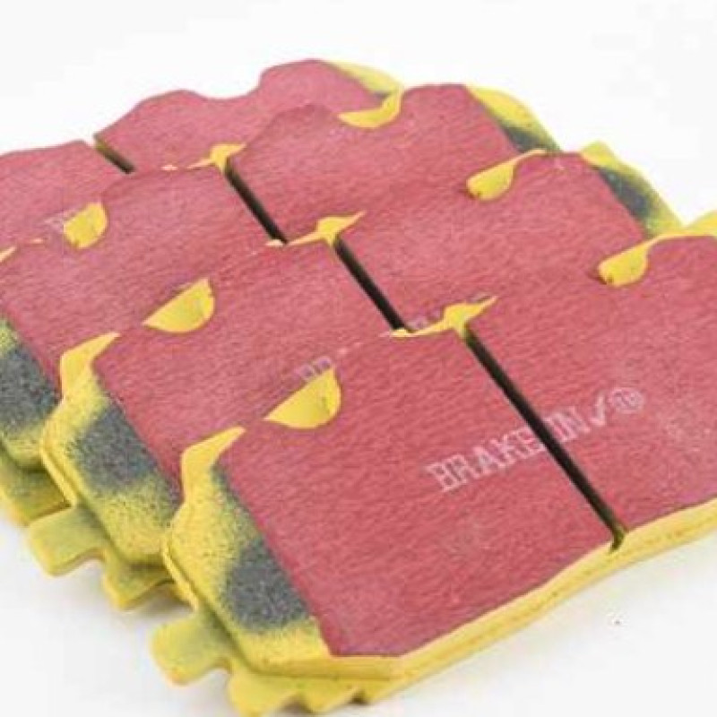 Колодки гальмівні передні кEBC Yellowstuff A4 B9 RS4; A5 F53; Q5 FYB; Q7 4MB; Akebono